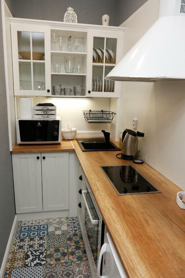 Apartman Sv. Urban บราติสลาวา ภายนอก รูปภาพ